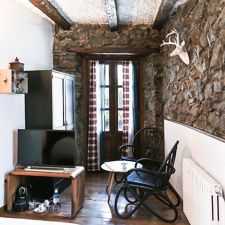Hostal Cisco De Sans Andorra la Vella Bagian luar foto