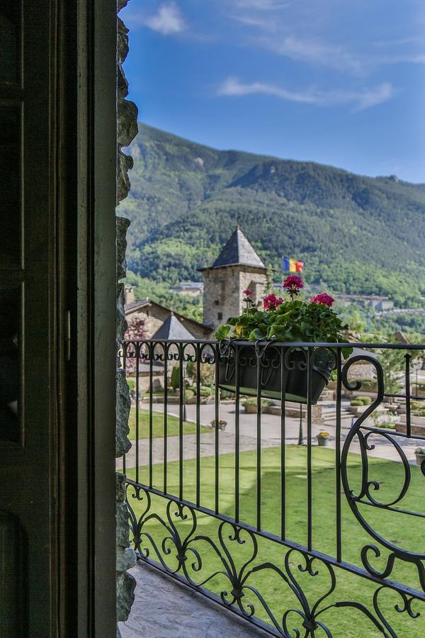 Hostal Cisco De Sans Andorra la Vella Bagian luar foto