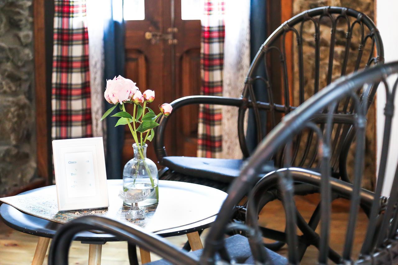Hostal Cisco De Sans Andorra la Vella Bagian luar foto