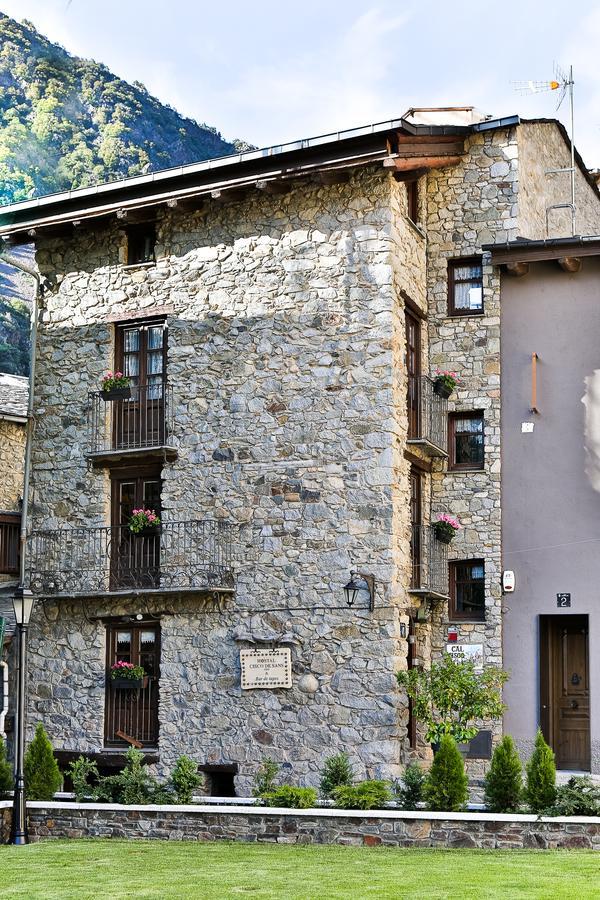 Hostal Cisco De Sans Andorra la Vella Bagian luar foto