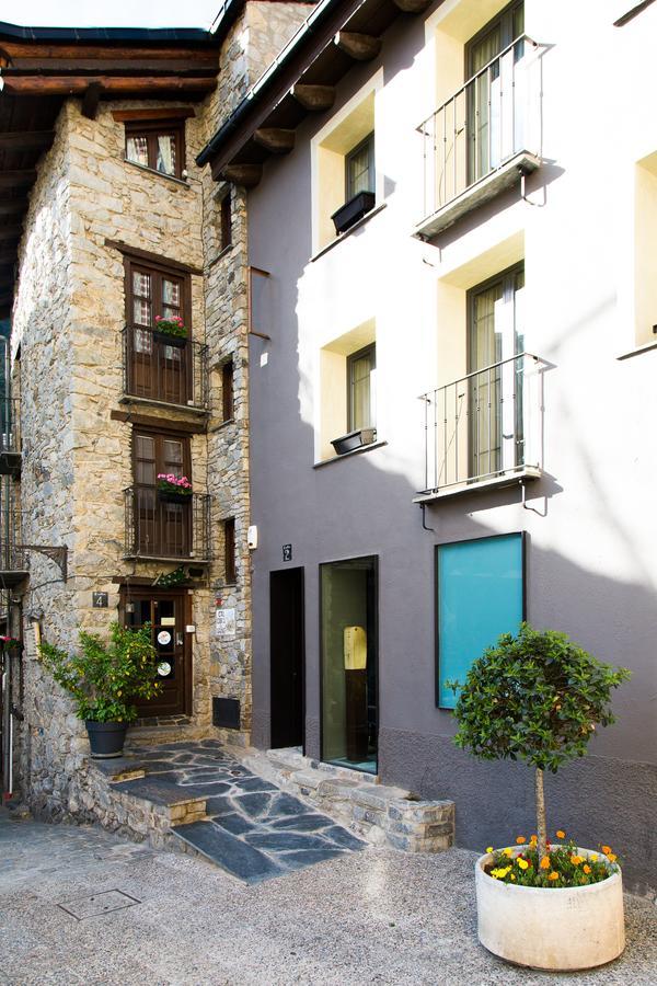 Hostal Cisco De Sans Andorra la Vella Bagian luar foto